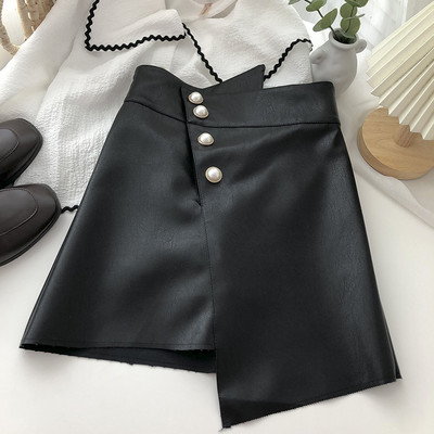 Έκο δερμάτινη ασύμμετρη φούστα με κουμπιά