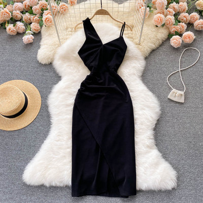 Μοντέρνο γυναικείο φόρεμα σε μαύρο χρώμα