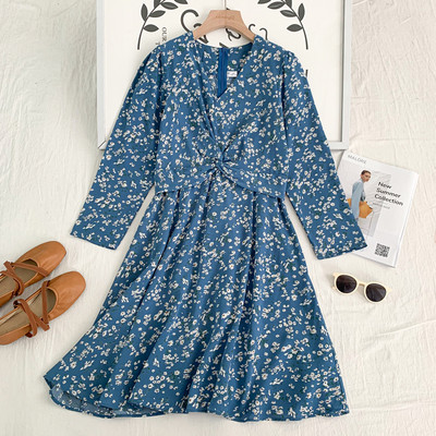 Νέο μοντέλο γυναικείο φθινοπωρινό φόρεμα με spitz λαιμόκοψη και μακριά μανίκια