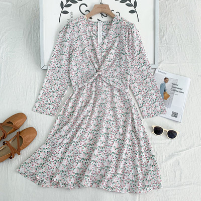 Νέο μοντέλο γυναικείο φθινοπωρινό φόρεμα με spitz λαιμόκοψη και μακριά μανίκια