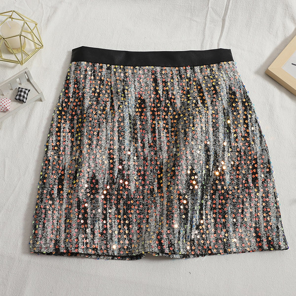 Egyenes modell női szoknya magas derékkal, flitterekkel