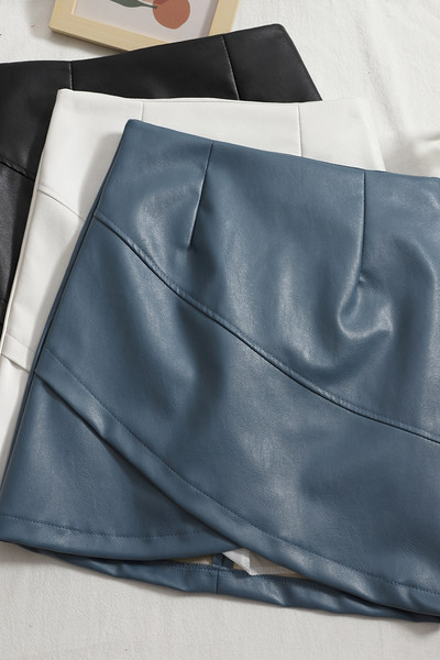 Női szoknya eko bőrből, magas derékkal