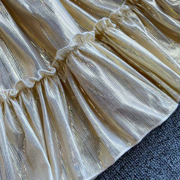 Naiste kleit elastse vöökoha ja pikkade varrukatega