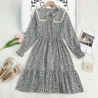 Lezser női szabású ruha, hosszú ujjal