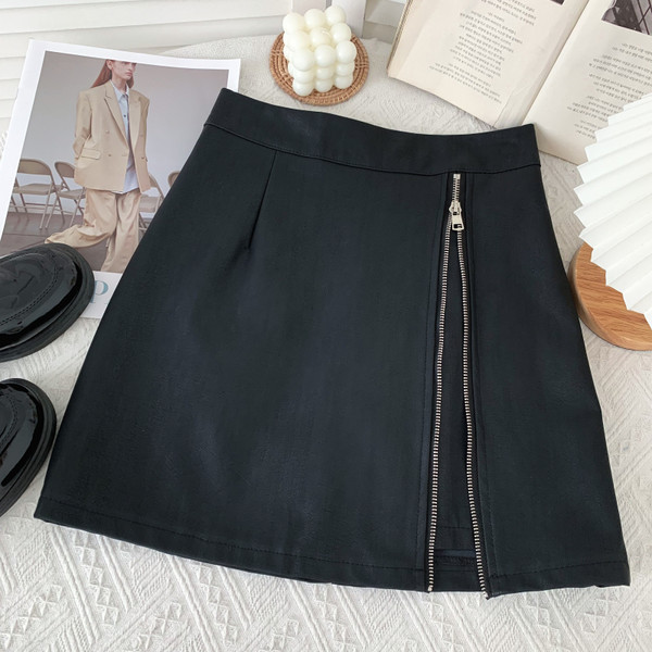 Naujo modelio rudens-žiemos moteriškas odinis sijonas su užtrauktuku