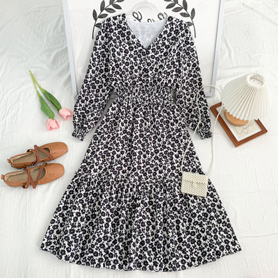 Νέο μοντέλο γυναικείο φόρεμα με μακριά μανίκια και λαιμόκοψη σε μαύρο και κόκκινο χρώμα