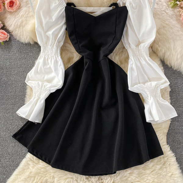 Ženska haljina s dugim rukavima i četvrtastim izrezom