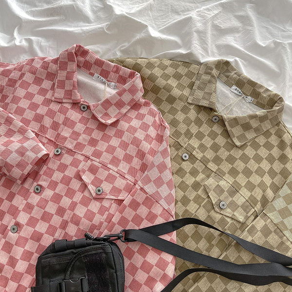 Kahes värvitoonis ruuduline naiste nööpidega jakk