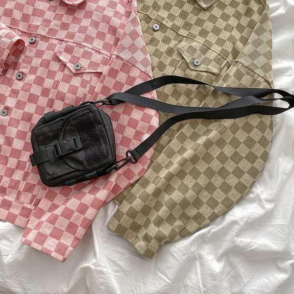 Kahes värvitoonis ruuduline naiste nööpidega jakk