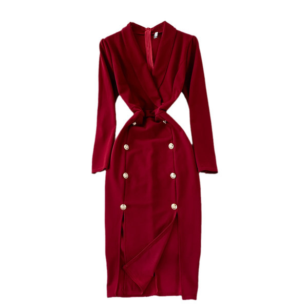 Дамска модерна рокля с копчета и шпиц деколте 