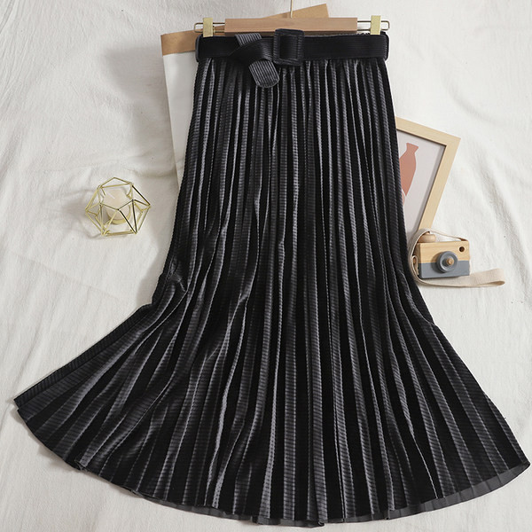 Fusta de dama din catifea plisata cu talie inalta