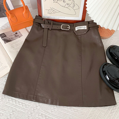 Модерна дамска пола от изкуствена кожа с колан