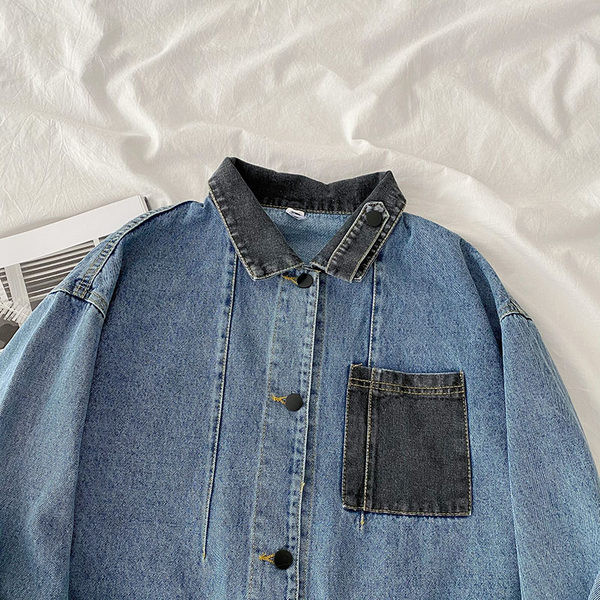 Geaca de dama din denim cu buzunare in stil retro