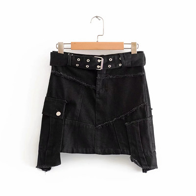 Κοντή ασύμμετρη φούστα με τζιν τσέπες