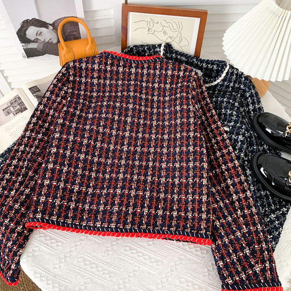 Naiste sügisene nööpidega tviidmantel