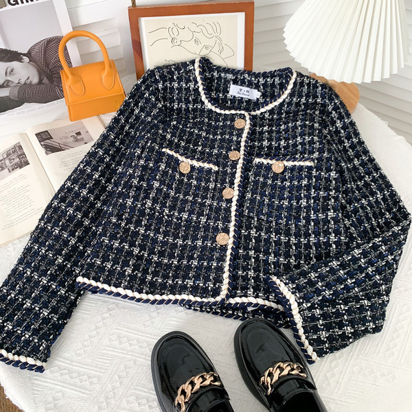 Naiste sügisene nööpidega tviidmantel