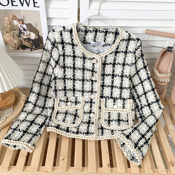 Női kockás tweedkabát