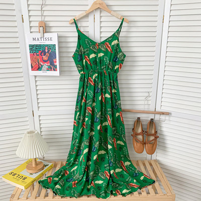 Õhukeste rihmadega vabaaja naiste kleit – mitmes värvitoonis