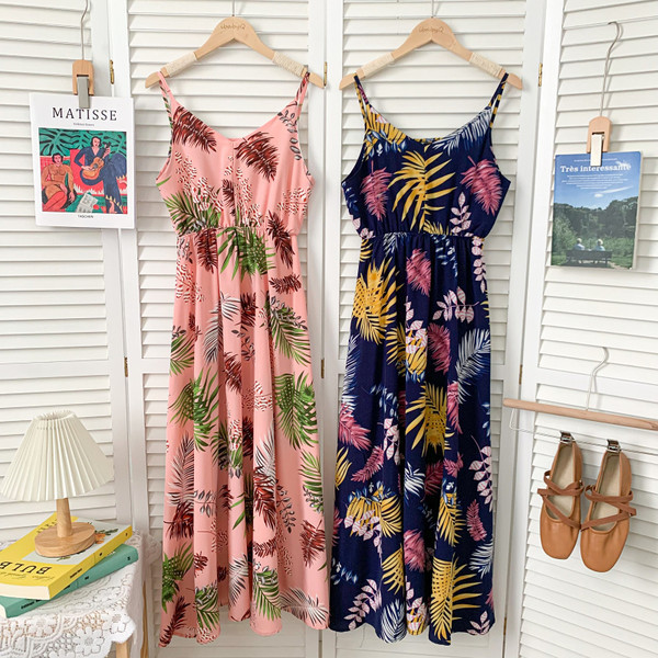 Õhukeste rihmadega vabaaja naiste kleit – mitmes värvitoonis