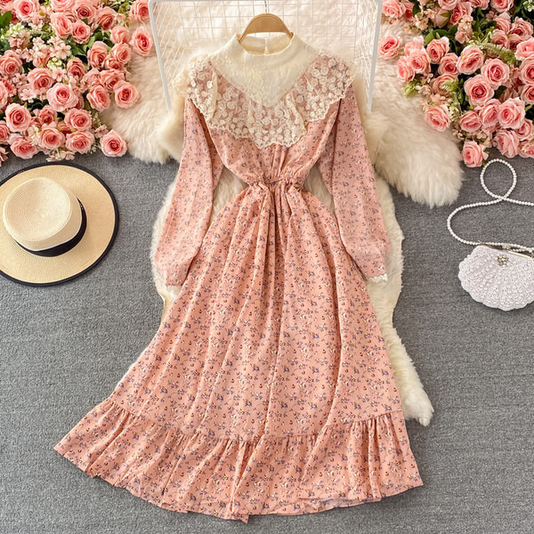 Дамска дълга рокля с дантела и флорален десен