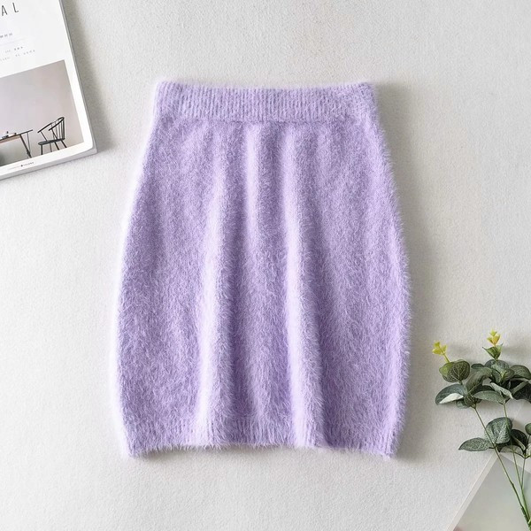 Вталена плетена пола с висока талия