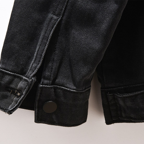 Дамско дънково яке с джобове 