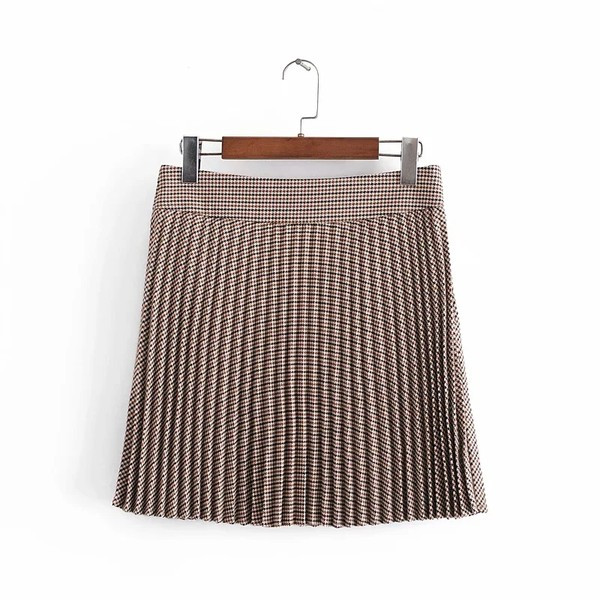 Fusta scurta plisata cu inchidere laterala