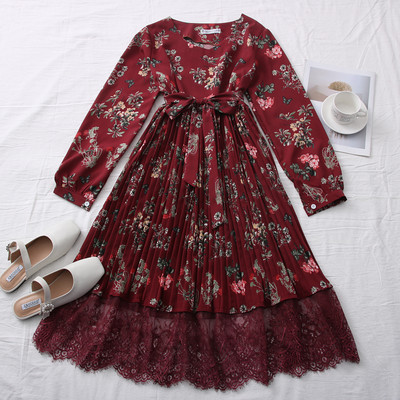 Νέο μοντέλο πολύχρωμου γυναικείου φορέματος με στρογγυλή λαιμόκοψη και δαντέλα