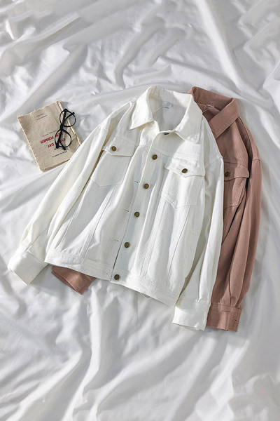 Дамско яке с копчета и джобове-широк модел