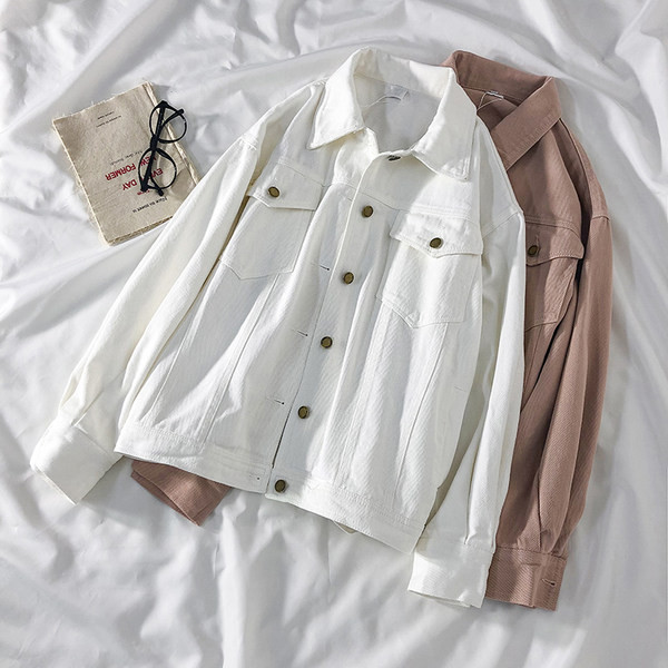 Дамско яке с копчета и джобове-широк модел