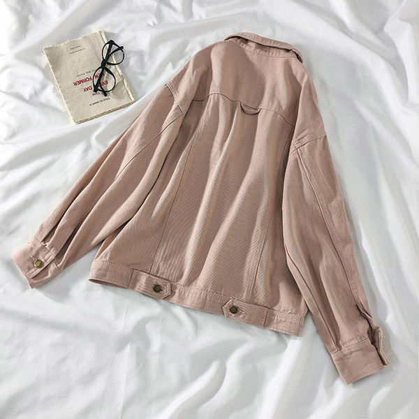 Дамско яке с копчета и джобове-широк модел