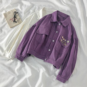 Naiste vabaaja jakk taskute ja 3D elementidega