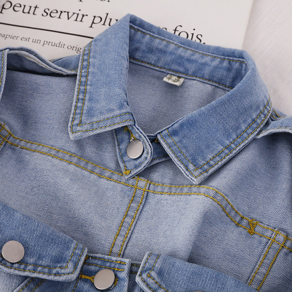 Naiste nööpidega teksajakk