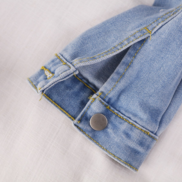 Naiste nööpidega teksajakk