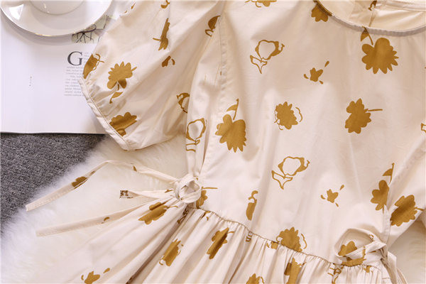 Ежедневна дамска рокля с овално деколте