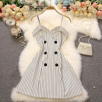 Ριγέ γυναικείο φόρεμα με κουμπιά και λεπτές τιράντες