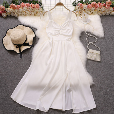 Γυναικείο μοντέρνο φόρεμα με spitz λαιμόκοψη