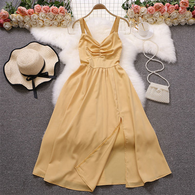 Γυναικείο μοντέρνο φόρεμα με spitz λαιμόκοψη