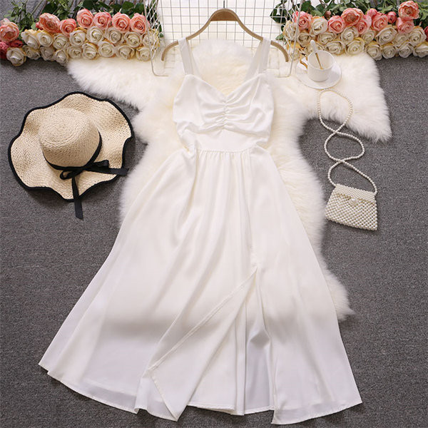 Γυναικείο μοντέρνο φόρεμα με spitz λαιμόκοψη