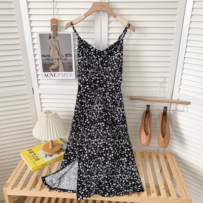 Uut mudelit peenikeste rihmadega naiste vabaajakleit