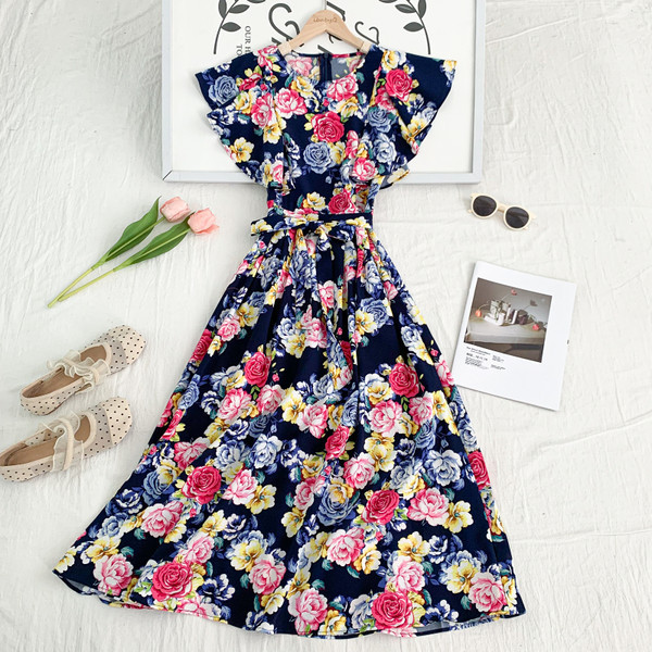 Rochie moderna de dama cu model floral si decolteu rotund