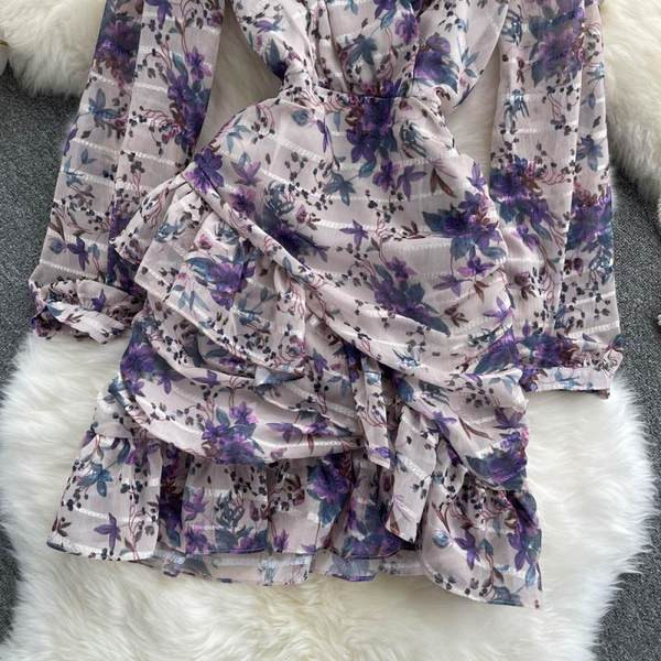 Ležerna ženska cvjetna haljina s V izrezom