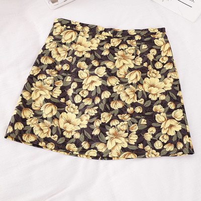 Дамска пола с флорален десен и висока талия