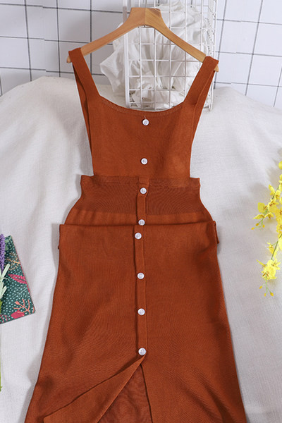 Naiste vabaaja kleit nööpide ja rihmadega