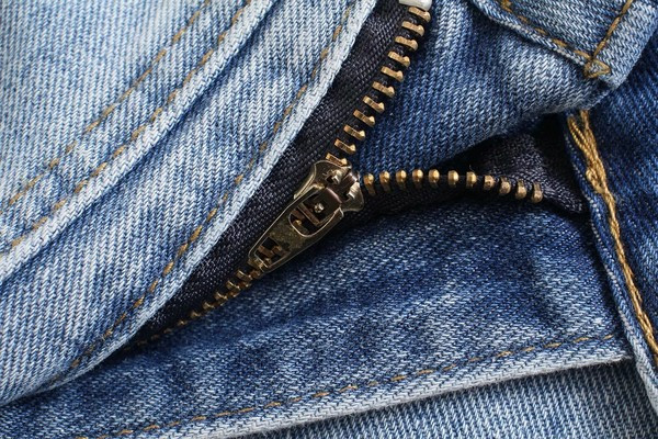 Asümmeetriline sillerdavates värvides teksaseelik