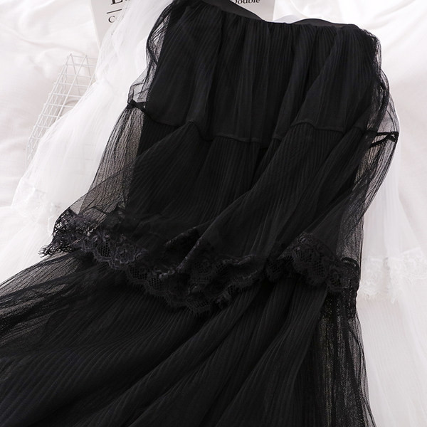 Tüllből és csipkéből készült női szoknya - magas derék