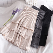 Ženska suknja s elastičnim strukom i kovrčama