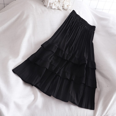 Ženska suknja s elastičnim strukom i kovrčama