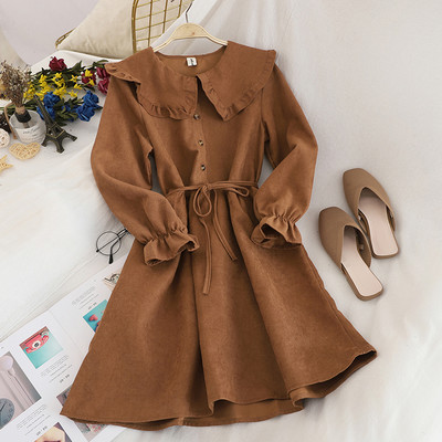 Νέο μοντέλο γυναικείο φόρεμα με οβάλ λαιμόκοψη και κουμπιά