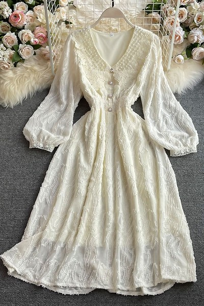 Naiste vabaaja kleit nööpidega beeži värvi